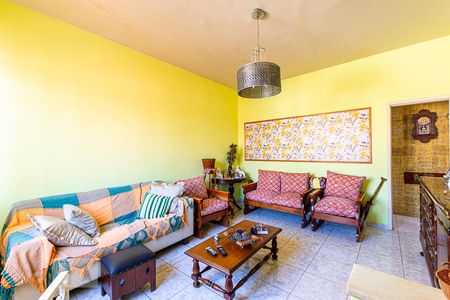 Sala de casa de condomínio à venda com 2 quartos, 110m² em Santa Rosa, Niterói