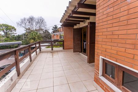 Casa de condomínio à venda com 188m², 3 quartos e 2 vagasSacada