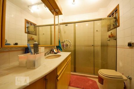 Casa de condomínio à venda com 177m², 4 quartos e 4 vagasBanheiro