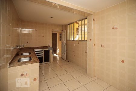 Apartamento à venda com 114m², 3 quartos e sem vagaCozinha