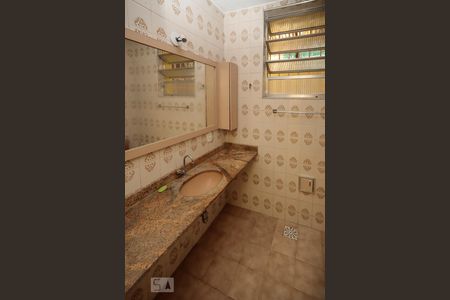 Apartamento à venda com 114m², 3 quartos e sem vagaBanheiro