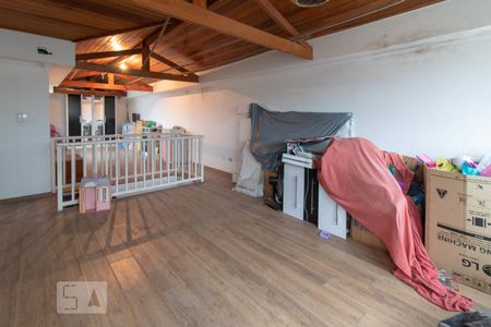 Casa à venda com 180m², 2 quartos e 5 vagasSótão