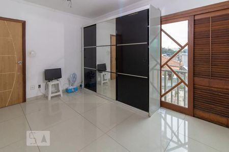 Casa à venda com 180m², 2 quartos e 5 vagasQuarto 2