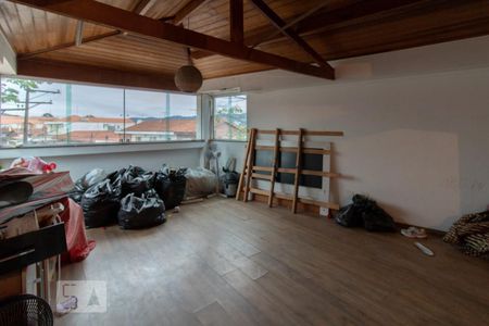 Casa à venda com 180m², 2 quartos e 5 vagasSótão