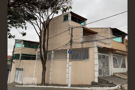 Casa à venda com 180m², 2 quartos e 5 vagasFachada