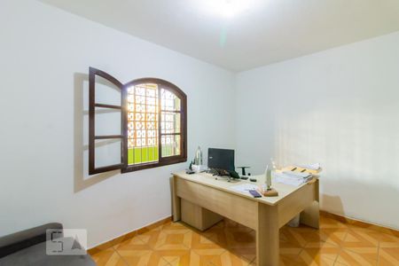 Suíte de casa à venda com 4 quartos, 300m² em Vila Augusta, Guarulhos