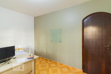 Suíte de casa à venda com 4 quartos, 300m² em Vila Augusta, Guarulhos