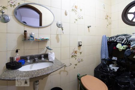 Banheiro da Suíte de casa à venda com 4 quartos, 300m² em Vila Augusta, Guarulhos