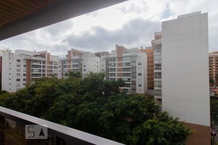 Apartamento para alugar com 133m², 3 quartos e 2 vagasVista da suíte 2