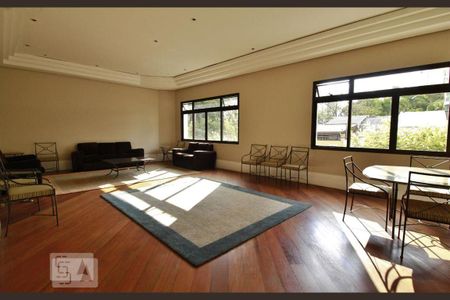 Apartamento para alugar com 133m², 3 quartos e 2 vagas Apartamento para alugar com 133m², 3 quartos e 2 vagasÁrea comum - Salão de festas