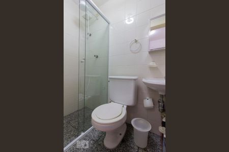 Apartamento para alugar com 133m², 3 quartos e 2 vagasBanheiro de serviço