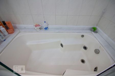 Apartamento para alugar com 133m², 3 quartos e 2 vagasBanheira
