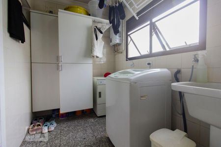 Apartamento para alugar com 133m², 3 quartos e 2 vagasÁrea de Serviço
