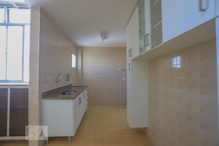 Apartamento à venda com 86m², 2 quartos e 1 vagaCozinha