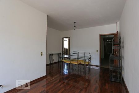 Apartamento à venda com 86m², 2 quartos e 1 vagaSala