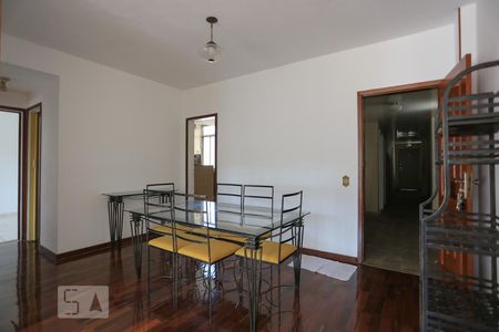 Apartamento à venda com 86m², 2 quartos e 1 vagaSala