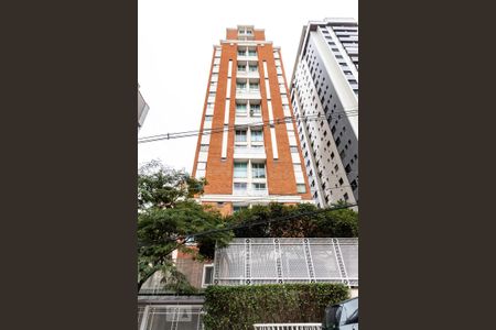 Studio para alugar com 42m², 1 quarto e 1 vaga Studio para alugar com 42m², 1 quarto e 1 vagaFachada