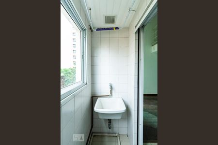 Studio para alugar com 42m², 1 quarto e 1 vaga Studio para alugar com 42m², 1 quarto e 1 vagaÁrea de Serviço