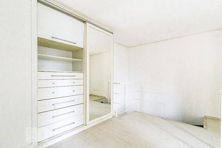Studio para alugar com 42m², 1 quarto e 1 vaga Studio para alugar com 42m², 1 quarto e 1 vagaQuarto