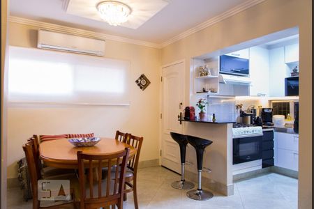 Sala de casa para alugar com 3 quartos, 160m² em Parque Jabaquara, São Paulo