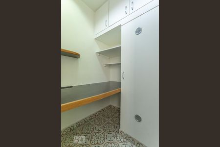 Apartamento para alugar com 130m², 3 quartos e 1 vagaQuarto de Serviço