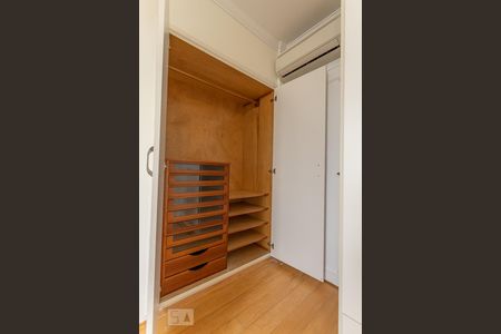 Apartamento para alugar com 130m², 3 quartos e 1 vagaQuarto 1