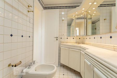 Apartamento para alugar com 130m², 3 quartos e 1 vagaBanheiro 1