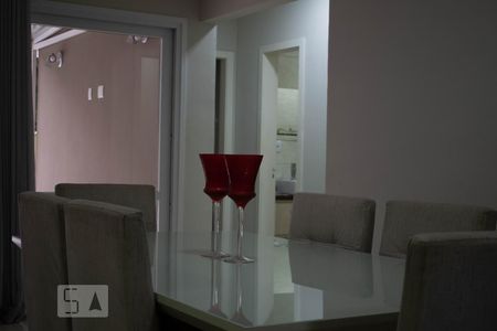 Casa de condomínio à venda com 213m², 4 quartos e 4 vagasSala de Estar