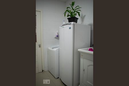 Casa de condomínio à venda com 213m², 4 quartos e 4 vagasCozinha