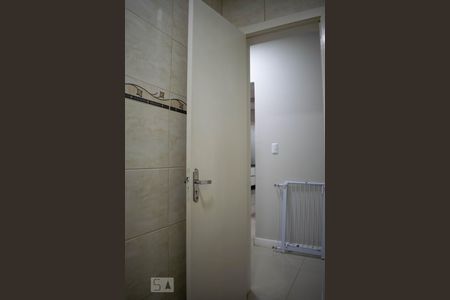 Casa de condomínio à venda com 213m², 4 quartos e 4 vagasBanheiro