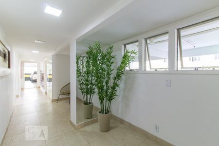 Apartamento à venda com 48m², 2 quartos e 1 vaga Apartamento à venda com 48m², 2 quartos e 1 vagaHall de Entrada