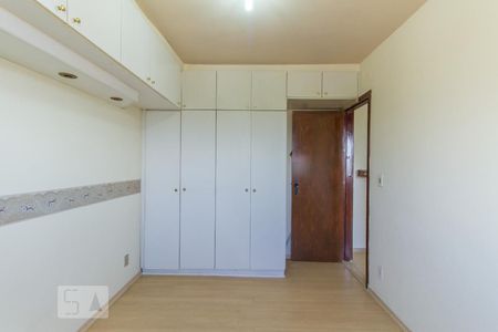 Apartamento à venda com 48m², 2 quartos e 1 vaga Apartamento à venda com 48m², 2 quartos e 1 vagaQuarto 2 - Armários