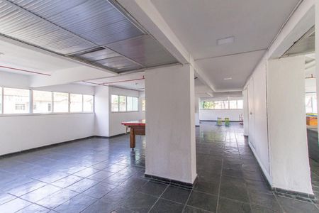 Apartamento à venda com 48m², 2 quartos e 1 vaga Apartamento à venda com 48m², 2 quartos e 1 vagaÁrea Comum - Playground