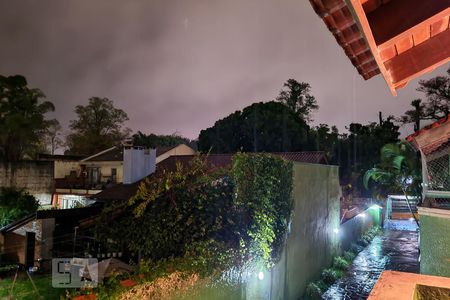 Casa de condomínio à venda com 143m², 3 quartos e 2 vagas Casa de condomínio à venda com 143m², 3 quartos e 2 vagasVista