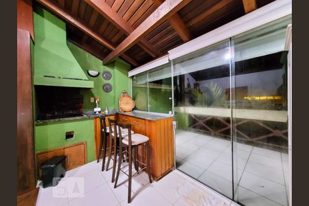 Casa de condomínio à venda com 143m², 3 quartos e 2 vagas Casa de condomínio à venda com 143m², 3 quartos e 2 vagasÁrea Gourmet