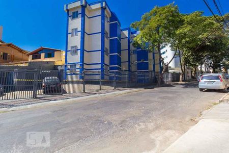 Apartamento à venda com 70m², 3 quartos e 1 vaga Apartamento à venda com 70m², 3 quartos e 1 vagaFachada