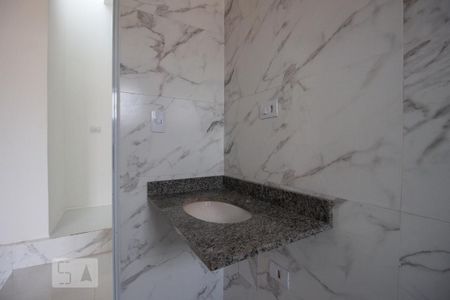 Casa para alugar com 57m², 2 quartos e sem vagaBanheiro