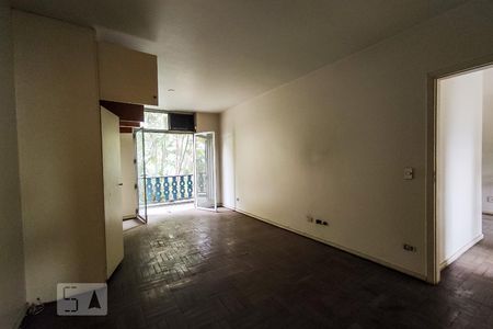 Casa à venda com 748m², 4 quartos e 6 vagasSuíte 2
