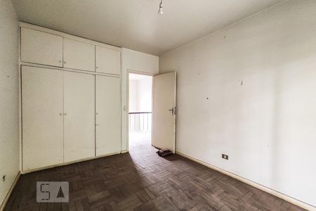 Casa à venda com 748m², 4 quartos e 6 vagasQuarto 2