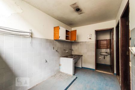 Casa à venda com 748m², 4 quartos e 6 vagasÁrea de Serviço