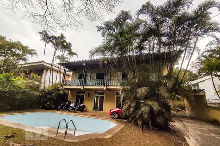 Casa à venda com 748m², 4 quartos e 6 vagasÁrea Externa