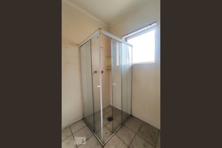 Casa à venda com 748m², 4 quartos e 6 vagasBanheiro Suíte 2