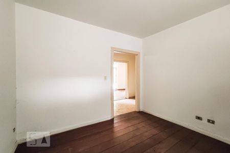 Casa à venda com 748m², 4 quartos e 6 vagasSala de TV