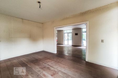 Casa à venda com 748m², 4 quartos e 6 vagasSala de Jantar