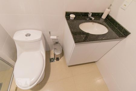 Studio para alugar com 26m², 1 quarto e sem vaga Studio para alugar com 26m², 1 quarto e sem vagaBanheiro da Suíte