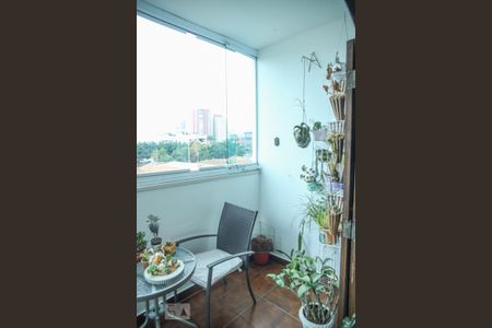Apartamento para alugar com 110m², 3 quartos e 1 vaga Apartamento para alugar com 110m², 3 quartos e 1 vagaVaranda da Sala