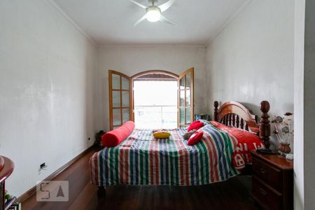 Casa à venda com 280m², 4 quartos e 2 vagasSuíte