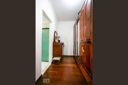 Casa à venda com 280m², 4 quartos e 2 vagasCloset da suíte