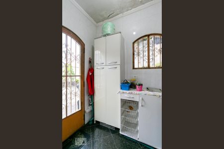 Casa à venda com 280m², 4 quartos e 2 vagasÁrea de Serviço