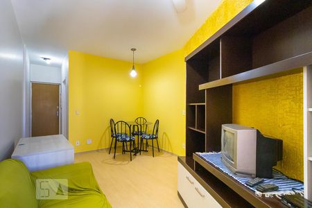 Sala de apartamento para alugar com 1 quarto, 45m² em Bosque, Campinas